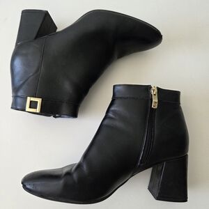 Liz Claiborne Size 7 Macomb Black Leather‎ Block Heel Ankle Boot Y2K Academia